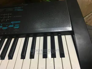 Casio CTK 2100 Keyboard