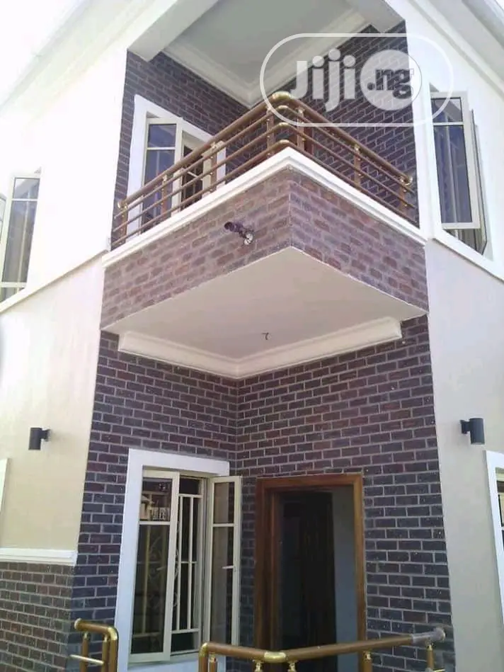 Outside Wall Bricks