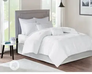 White Duvet, Bedspread With 4 Pillowcases