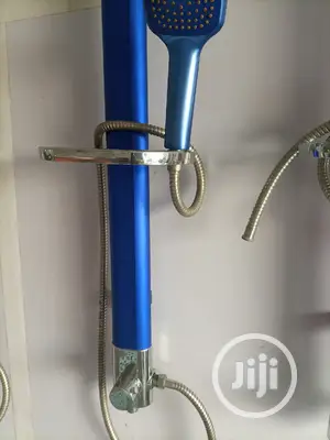 Coloured Standing Shower