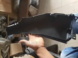 Fender for Toyota Hiace (Hummer Bus) Available