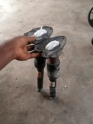 BMW F30 Back Shock, 4wheel and Normal Drive