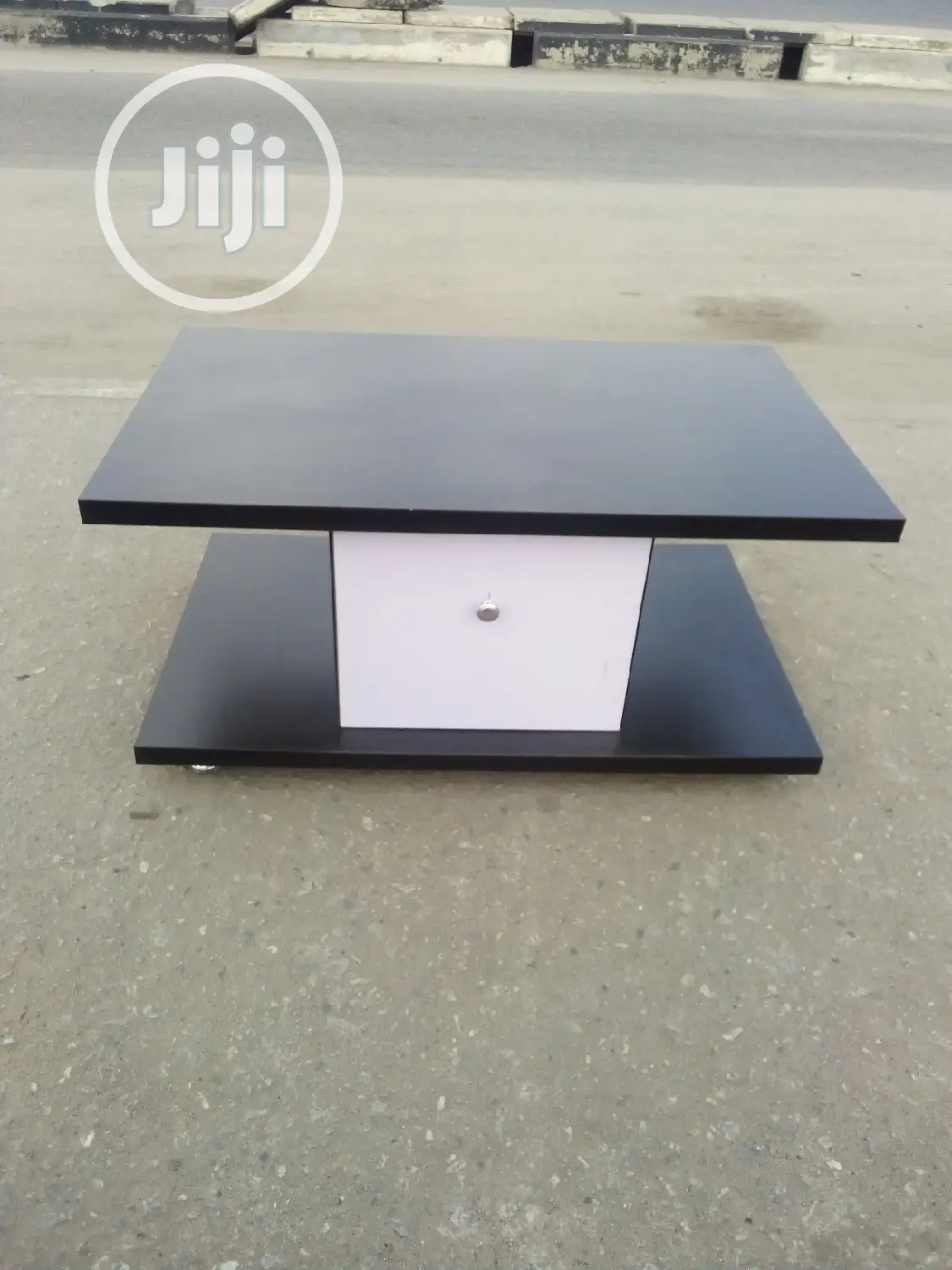 Certer Table