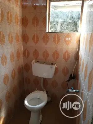 1bdrm Room & Parlour in Ipaja for rent