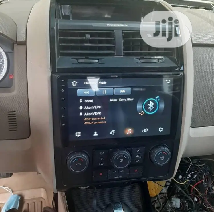 2010 Ford Escape Android