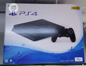 Playstation 4 Console