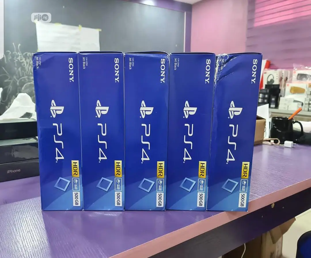 Playstation 4 Console