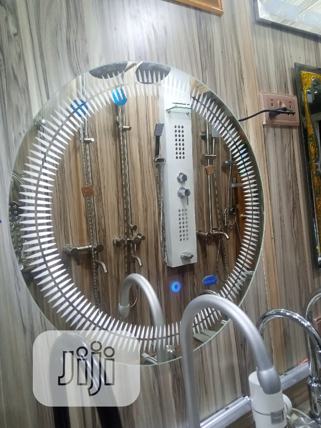 Led Light Mirror RND
