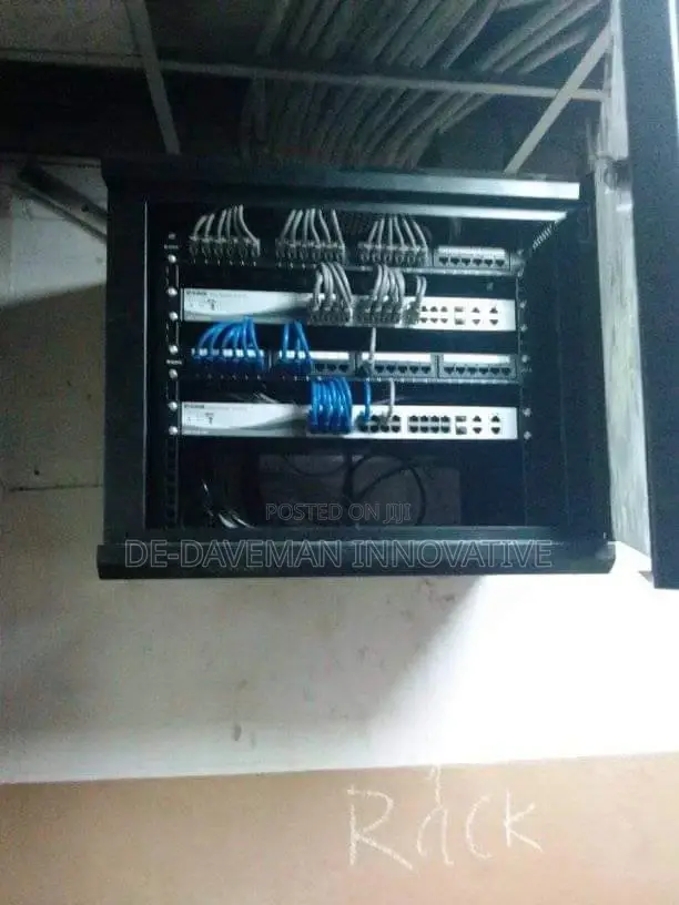 Expert in Networking and Configuration