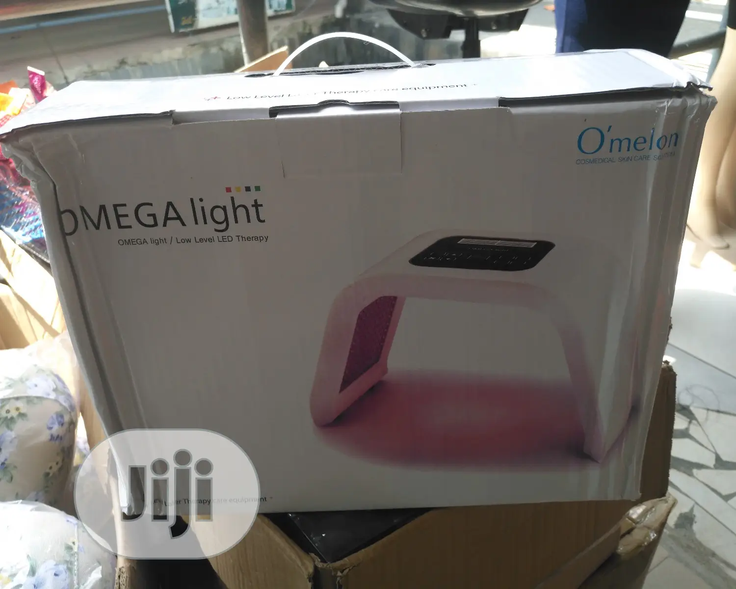 OMEGA Facial LED Light