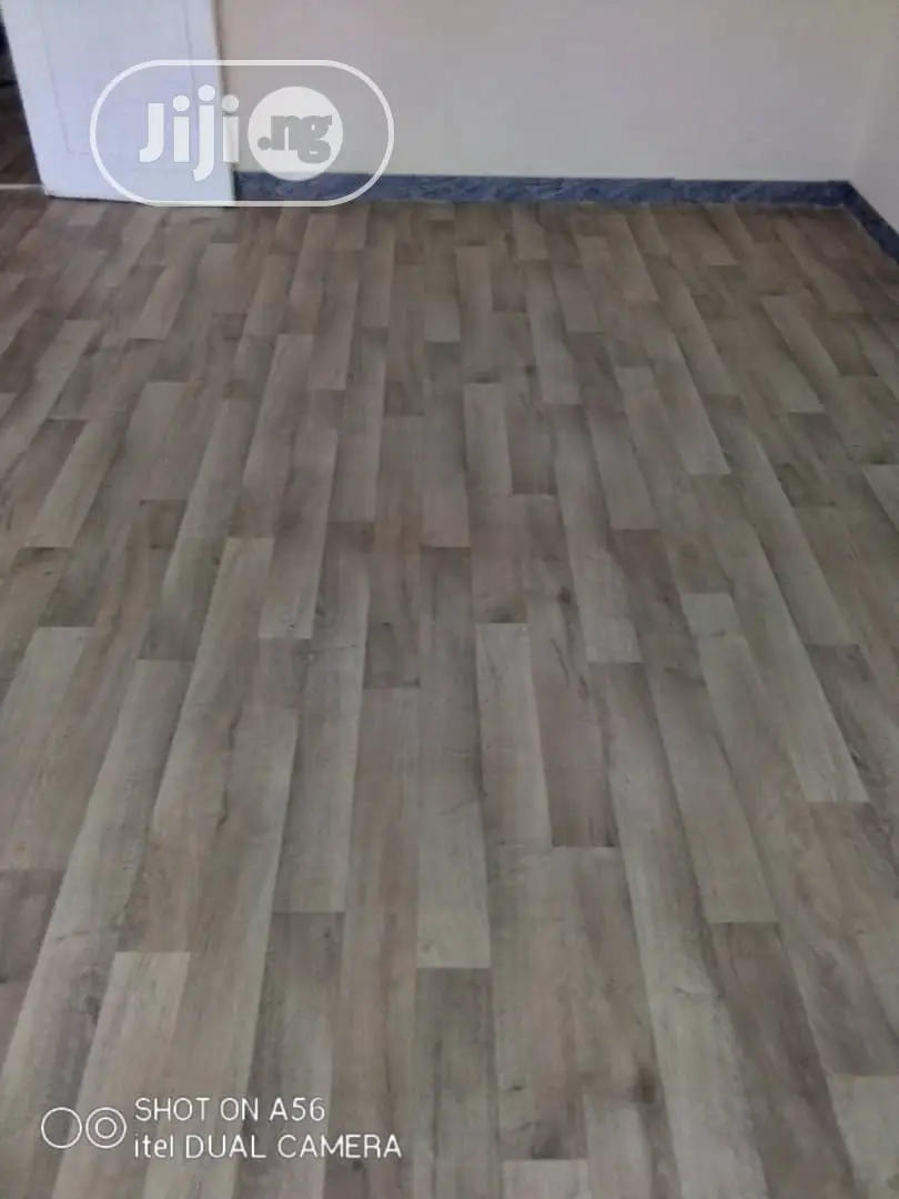 4mm Armstrong Carpet With Underlay