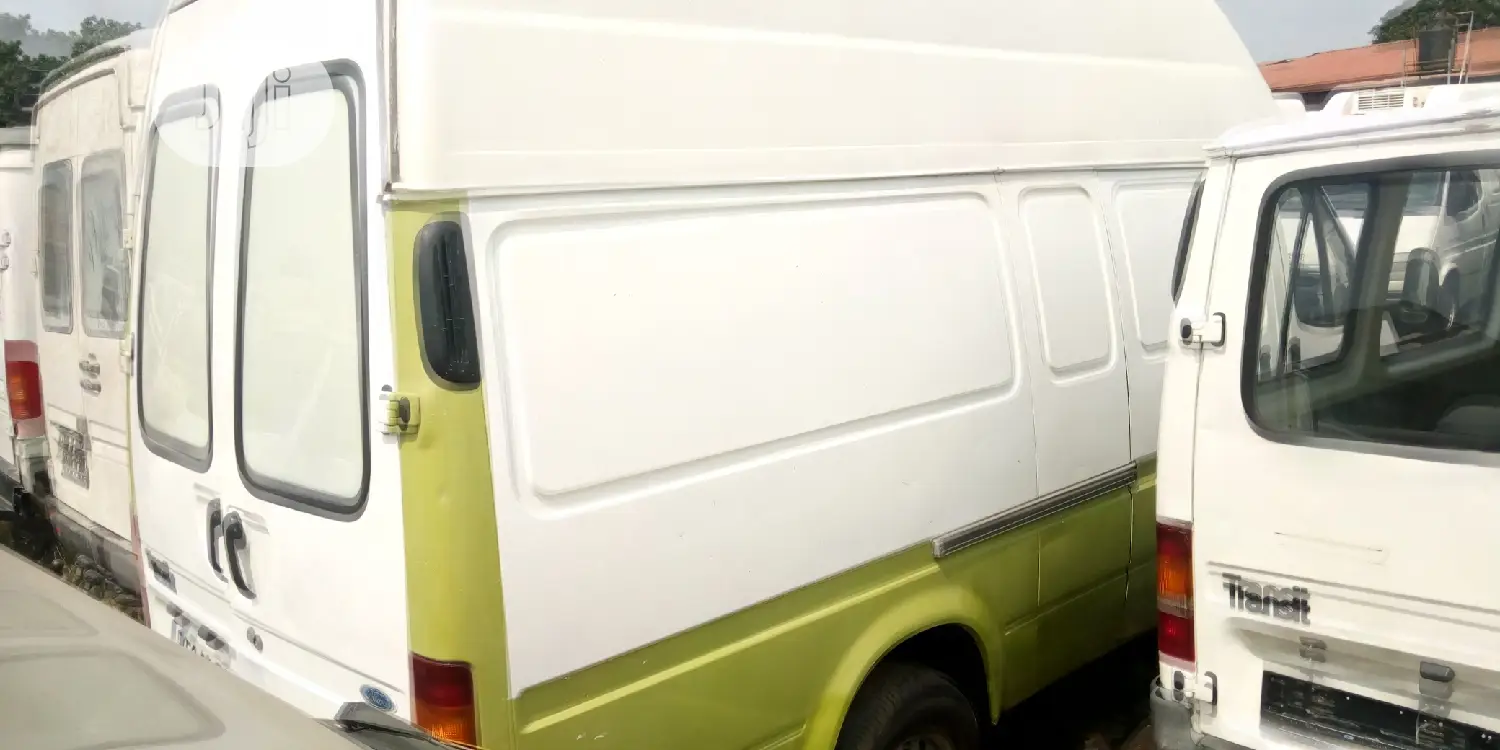 Ford Transit 2002 White