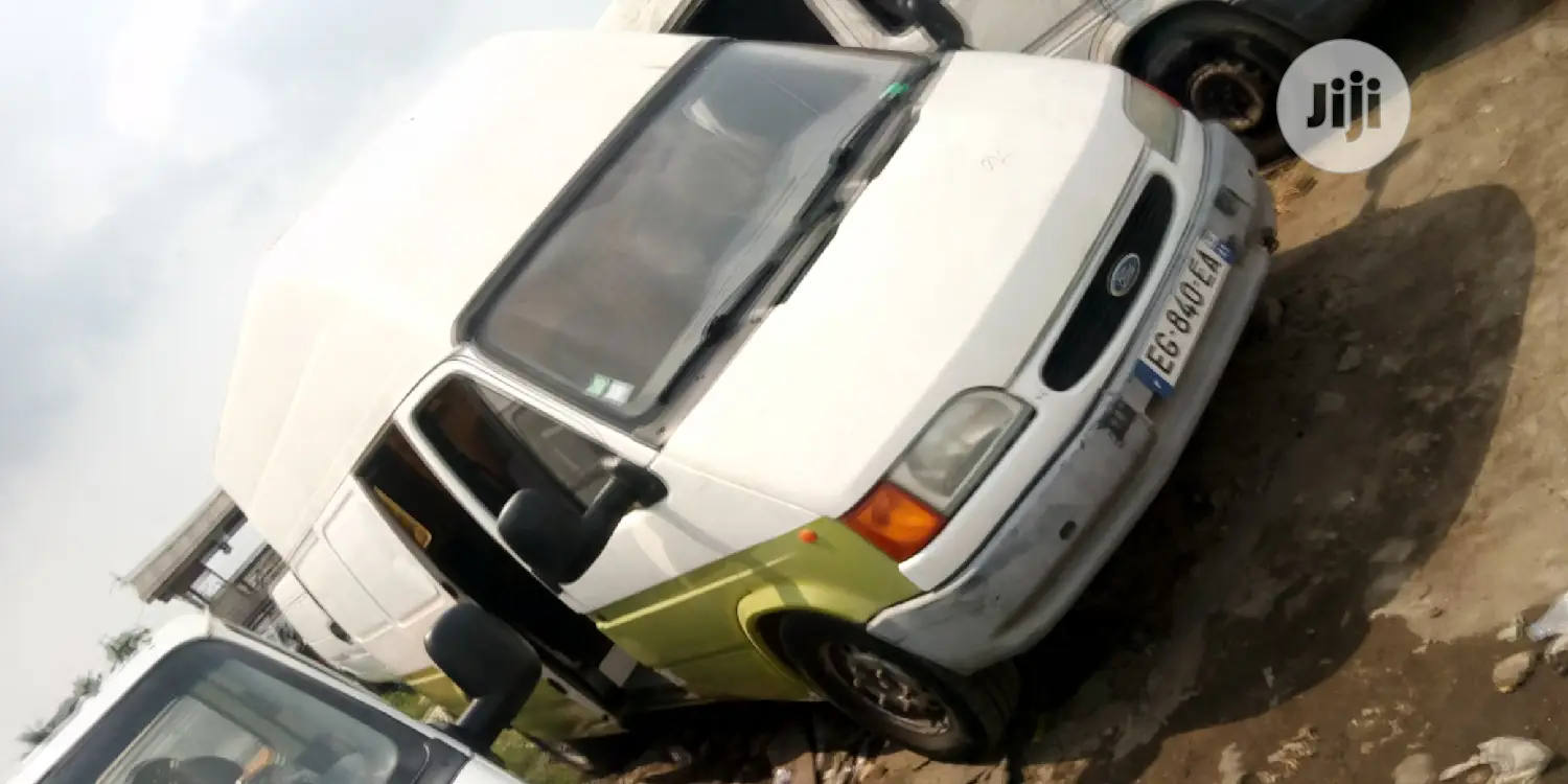 Ford Transit 2002 White