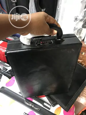 Men Quality Brief Case