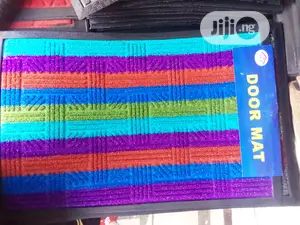 Small Hard Mat