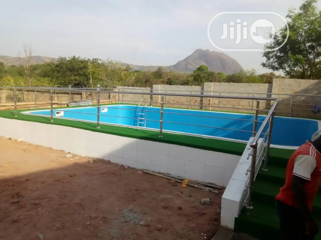 Concrete Swimming Pool Construction
