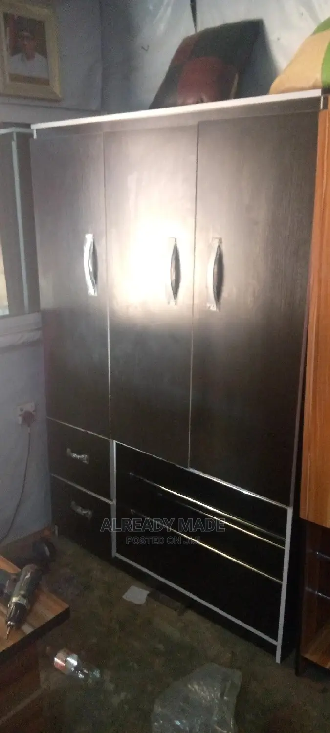 Three Face Wardrobe