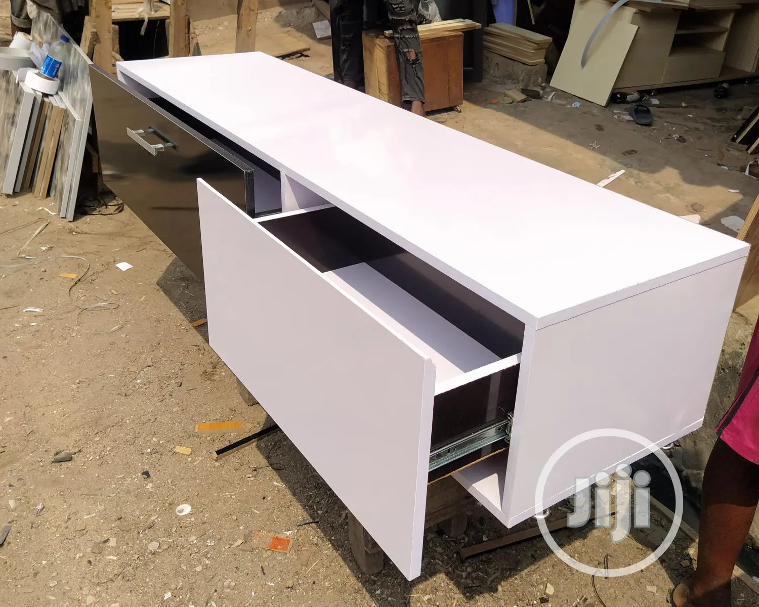 Modern 5ft Tv Console