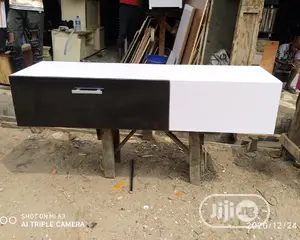 Modern 5ft Tv Console