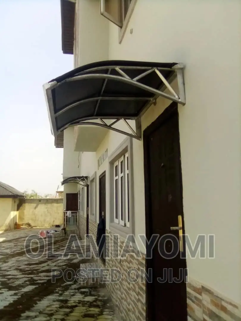 High Quality Downparlour of Various Design