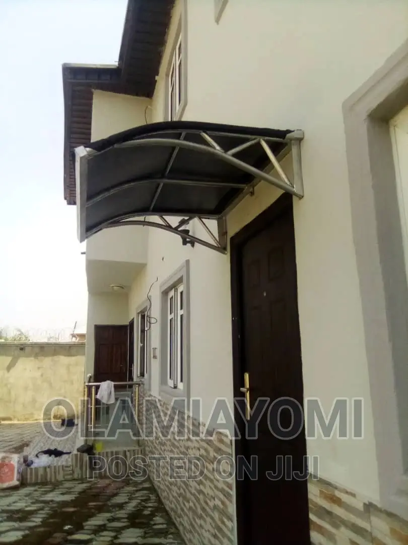 High Quality Downparlour of Various Design