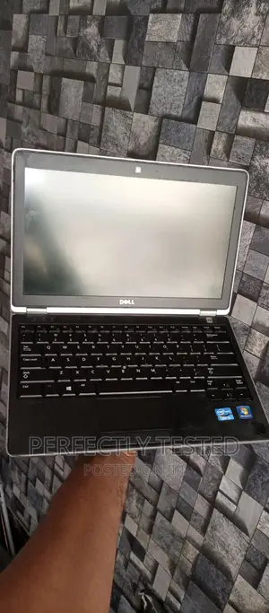 Laptop Dell Latitude E6220 4GB Intel Core I3 HDD 250GB