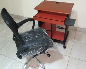 Ergonomic Swivel Office Chair