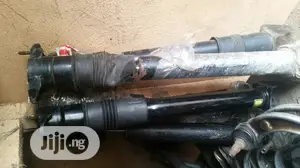 Back Shocks for Mercedes Benz ML and GL.