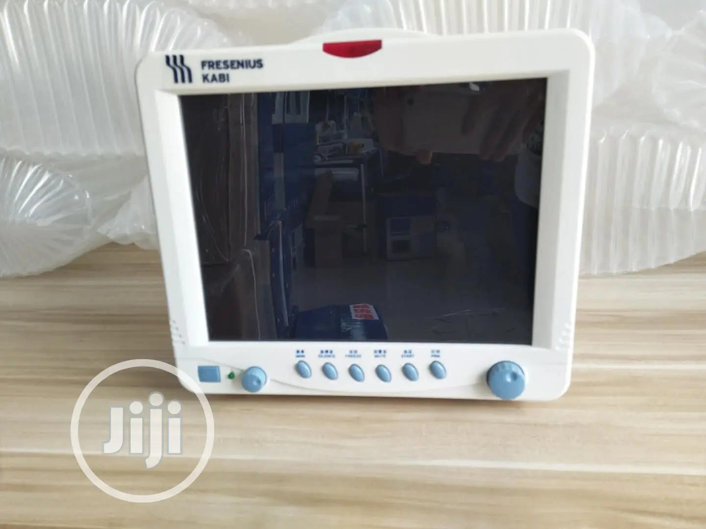 Muti Parameter Patient Monitor.