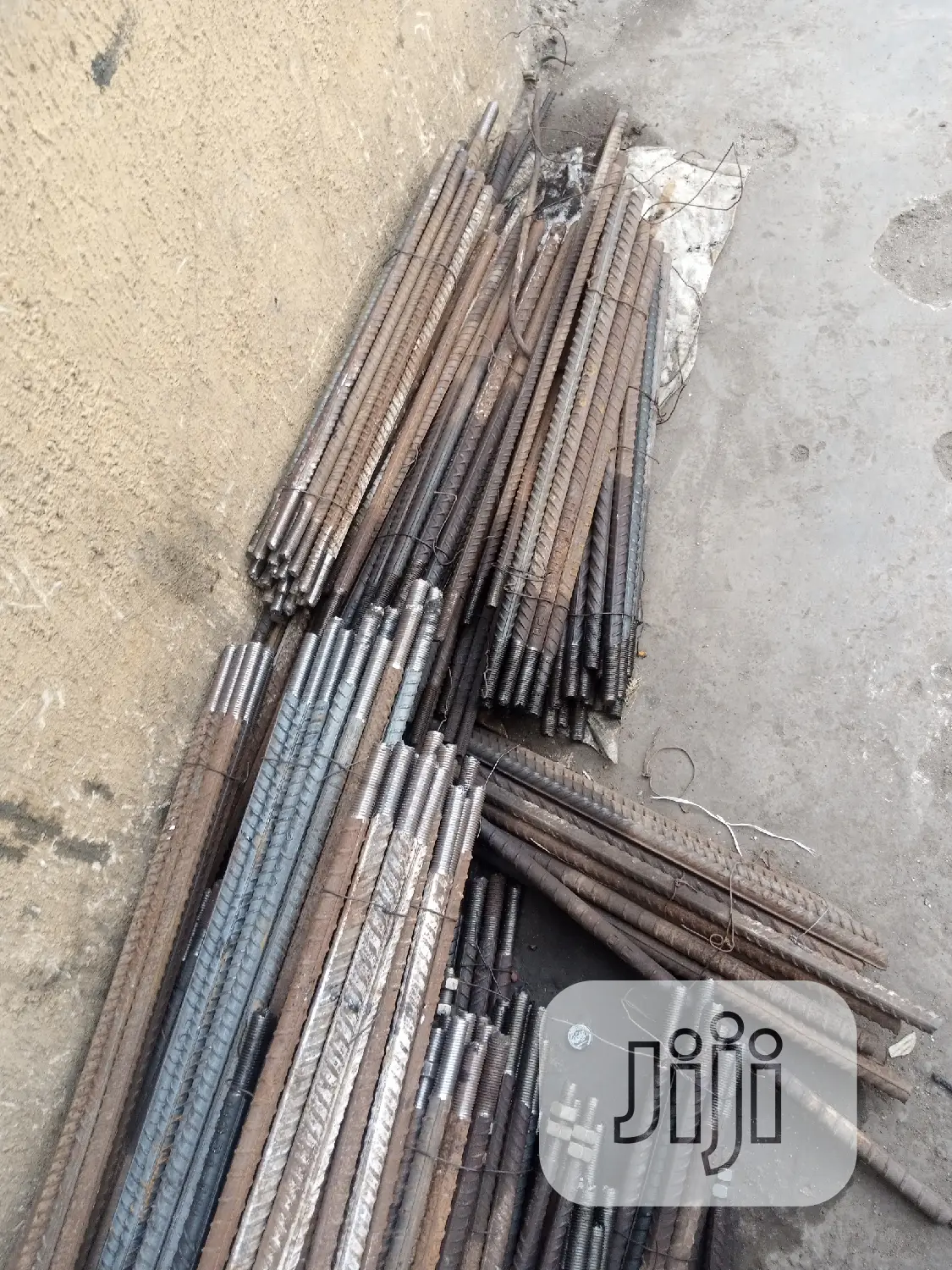 Foundation Bolt