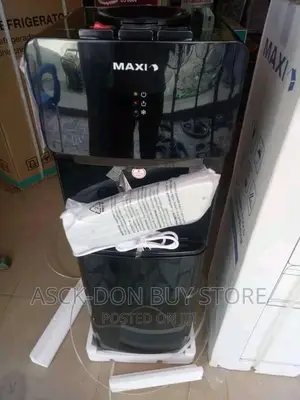 Maxi Hot And Cold Water Dispenser With Fridge.
