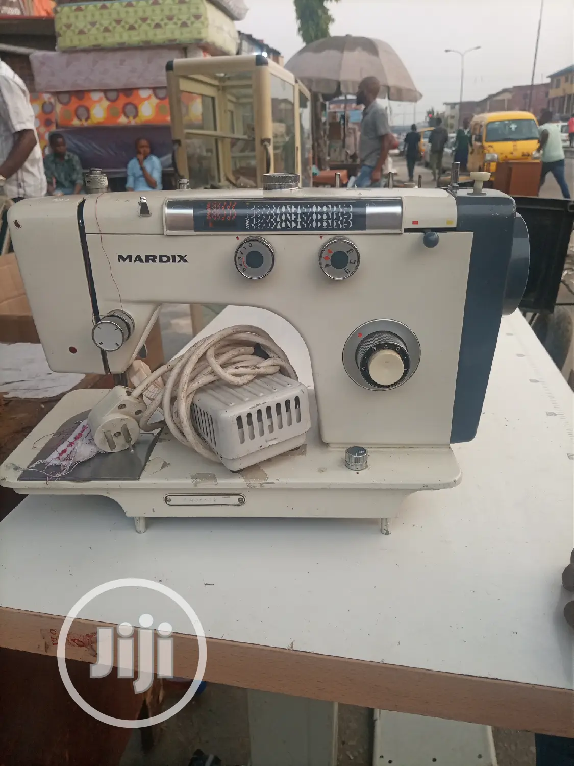 Mardix Multiple Purpose Sewing Machine