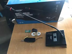 Single Universal Wireless Conference Microphone