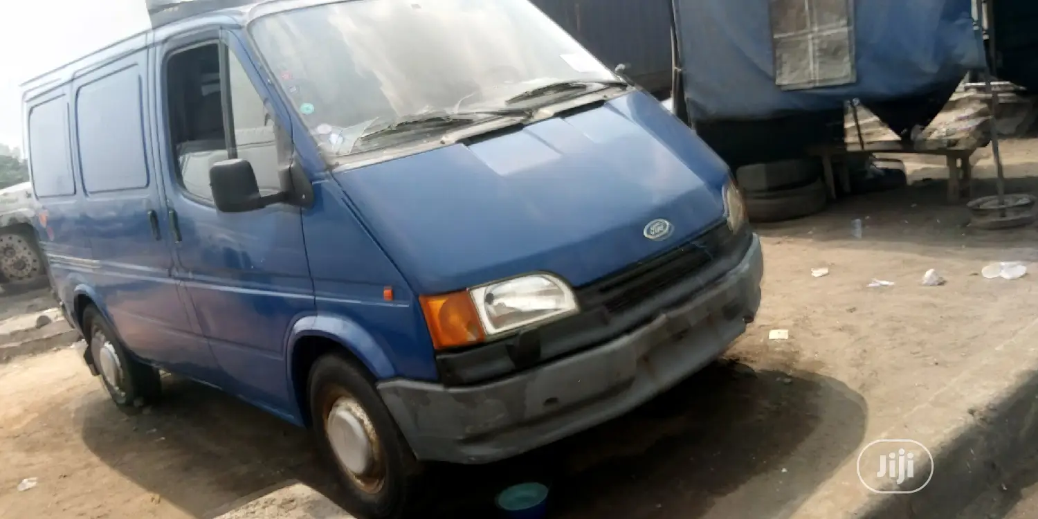 Ford Transit 2002 Blue