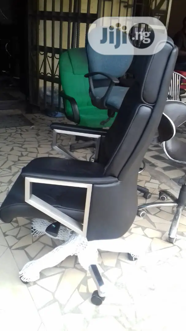 Super Executive Chair