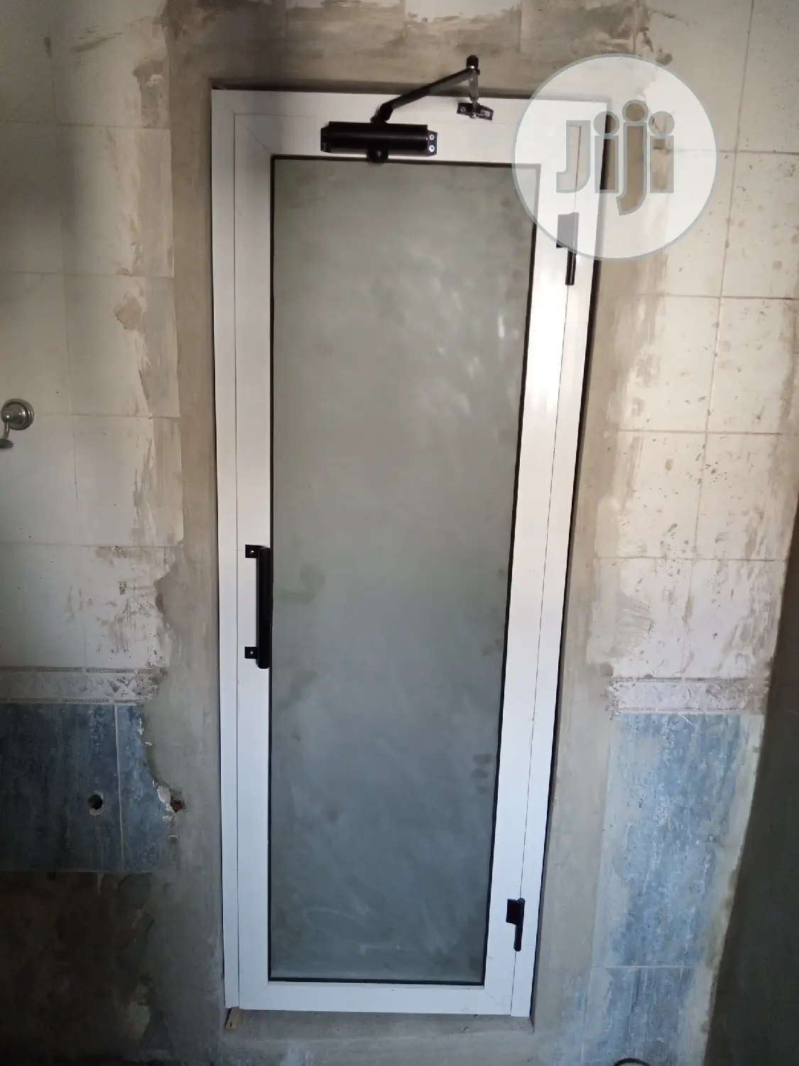 Aluminium Hinge Door