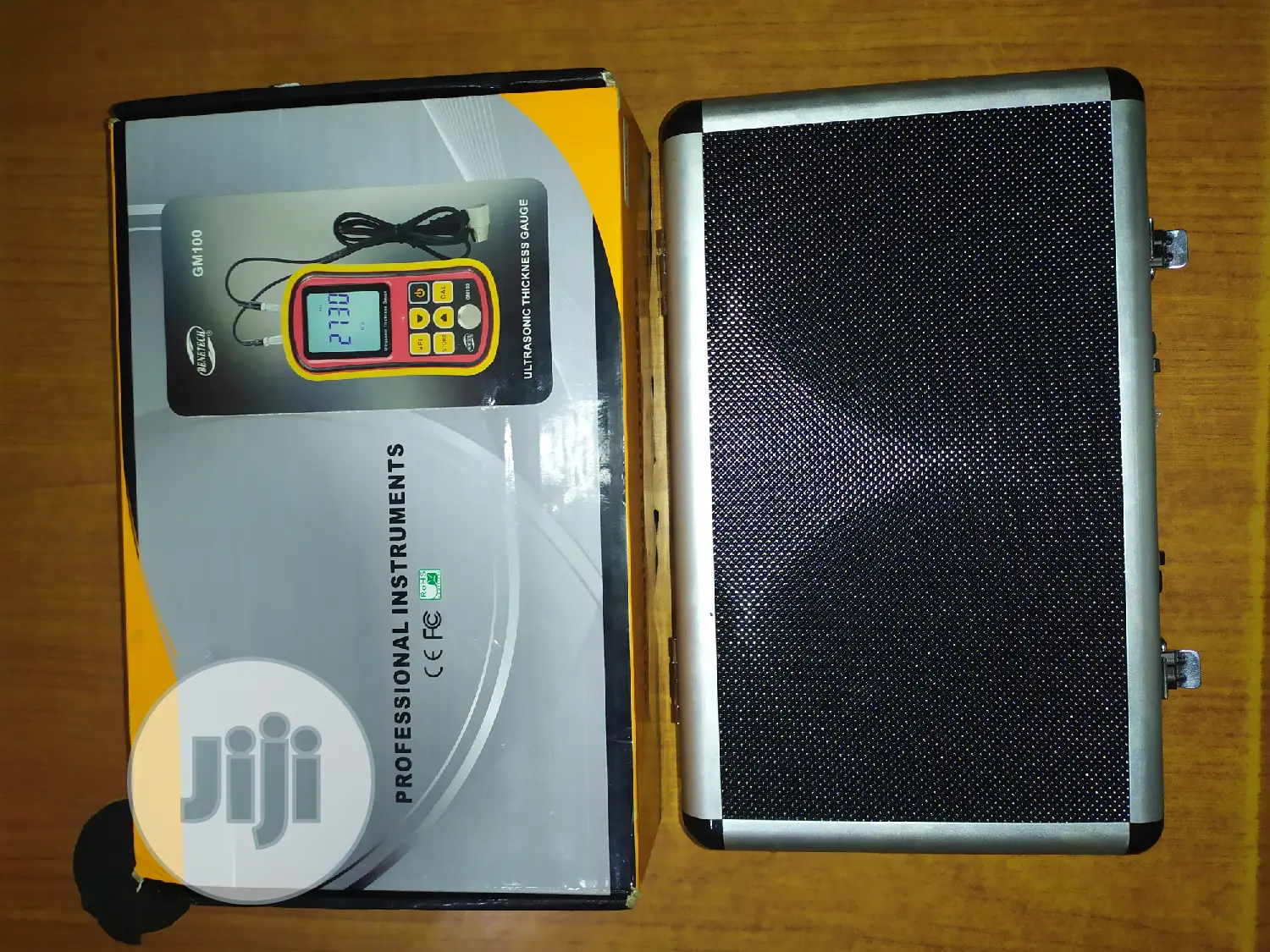 Ultrasonic Thickness Gauge