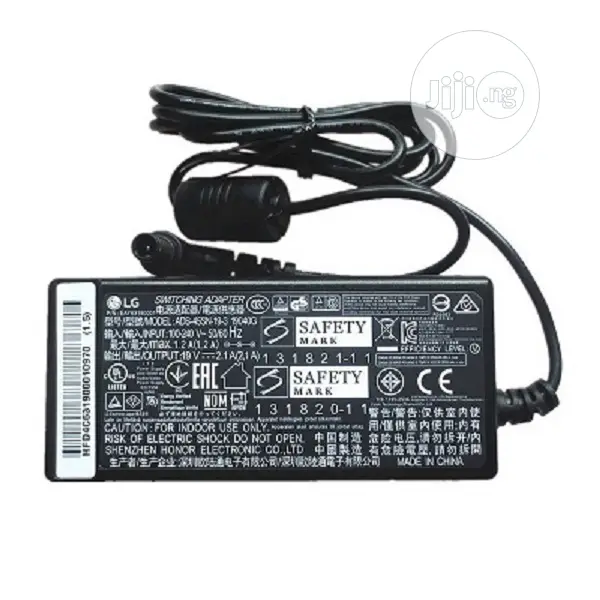 LG 19V-2.1A Charger