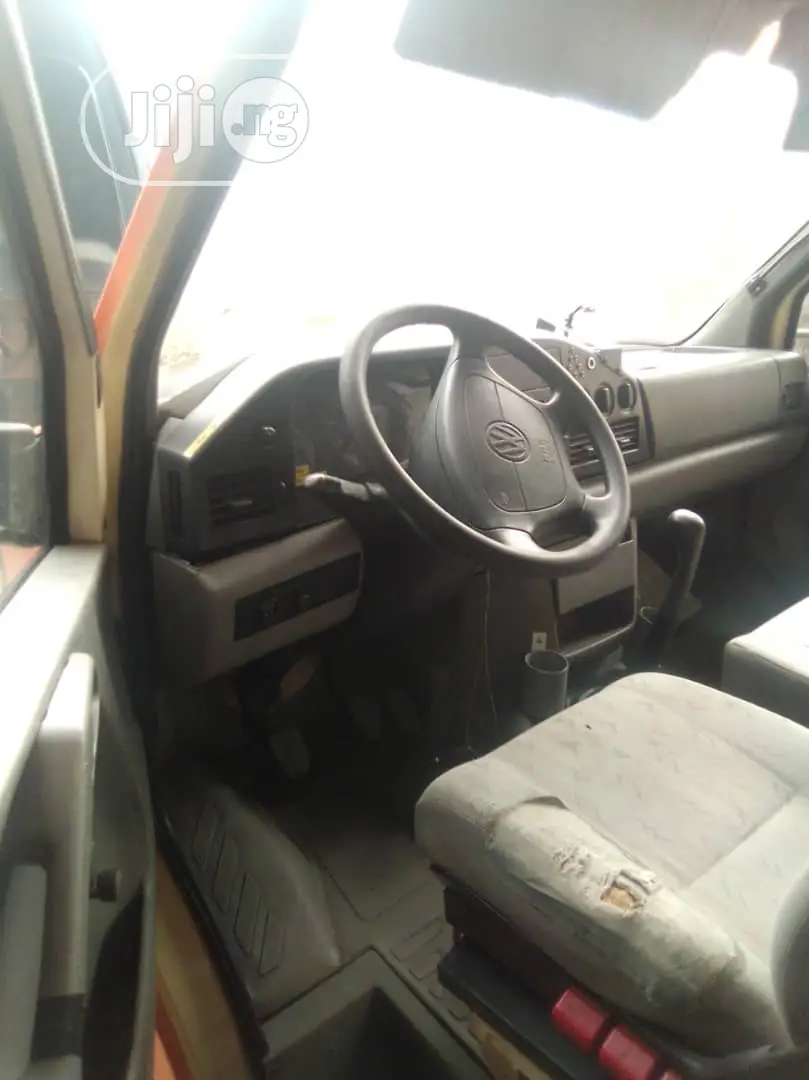 Volkswagen LT 2005 Orange