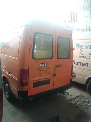 Volkswagen LT 2005 Orange