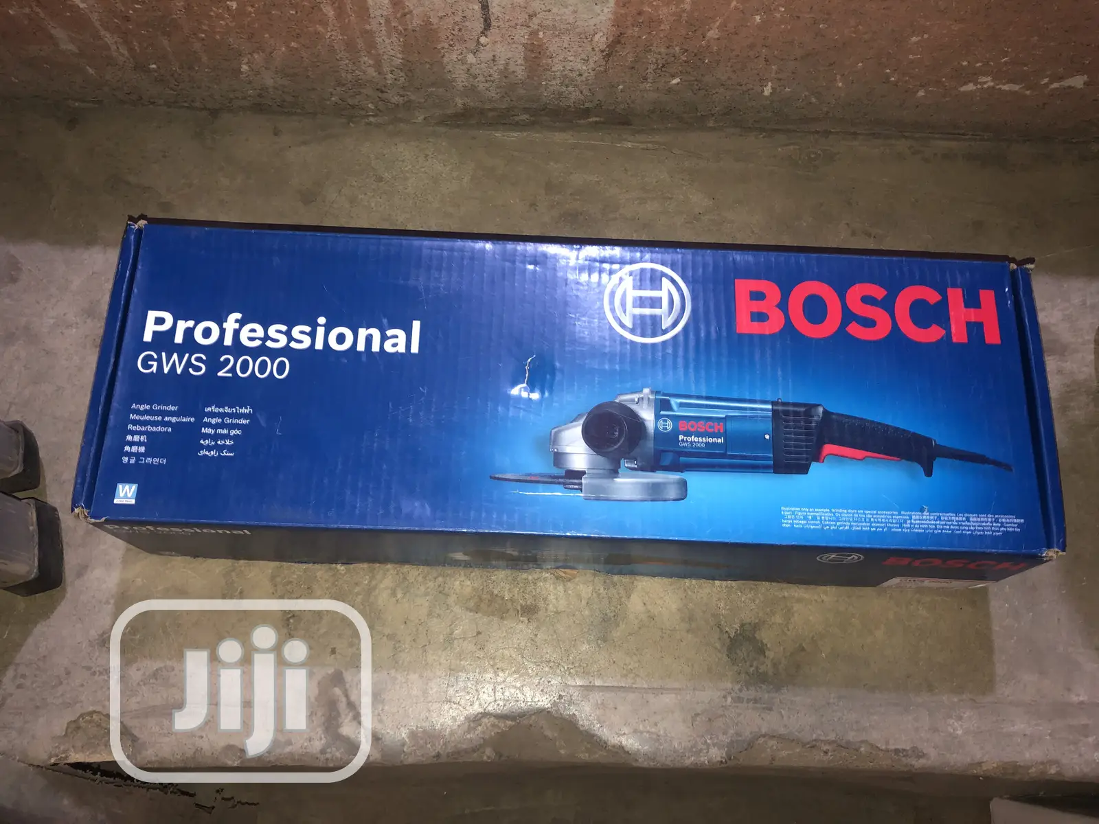 Bosch Professional Angle Grinding Machine 9” Gws2000w
