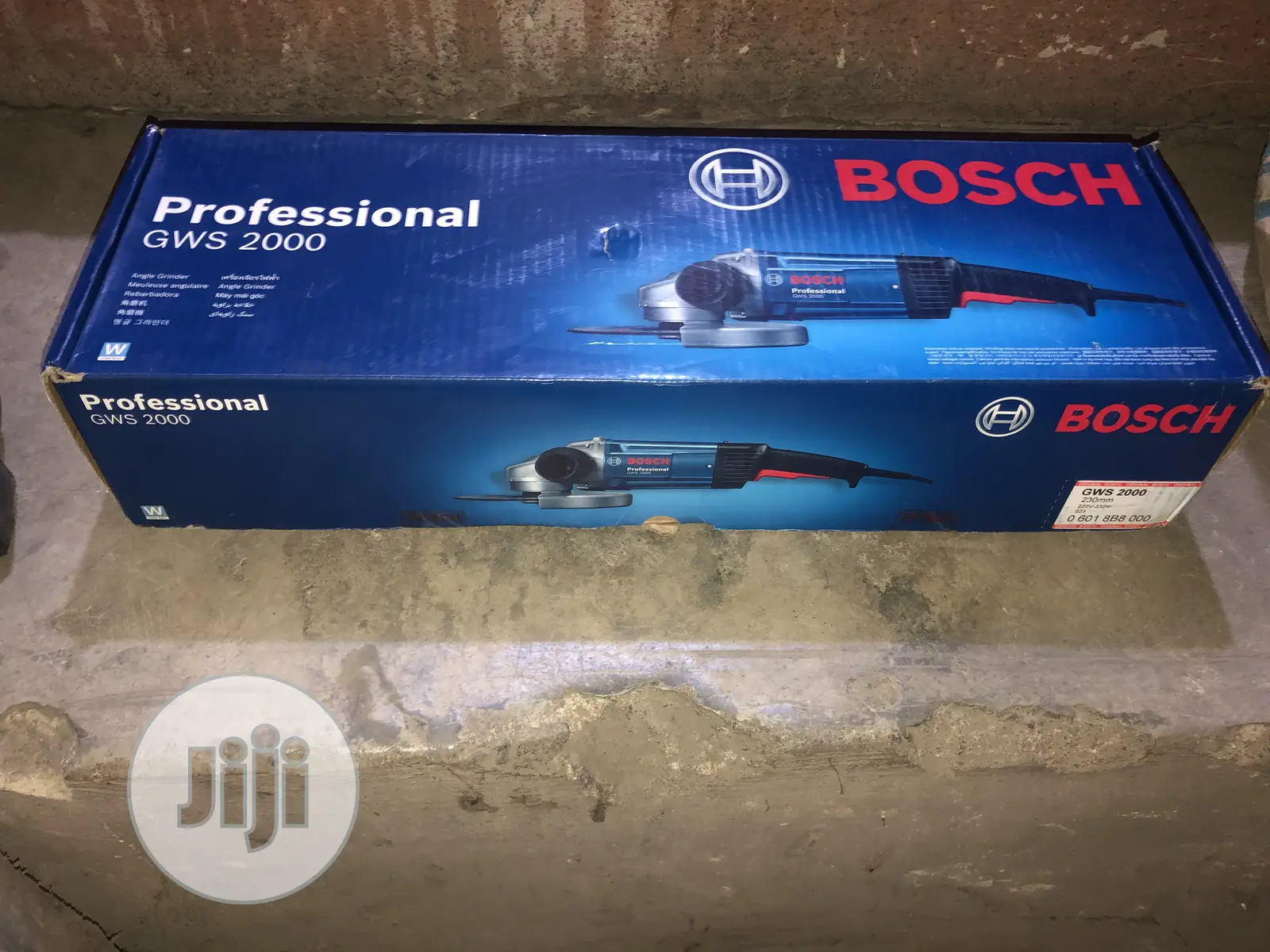 Bosch Professional Angle Grinding Machine 9” Gws2000w