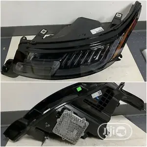 2020 Range Rover Sport Headlights Set With Yellow Pointer