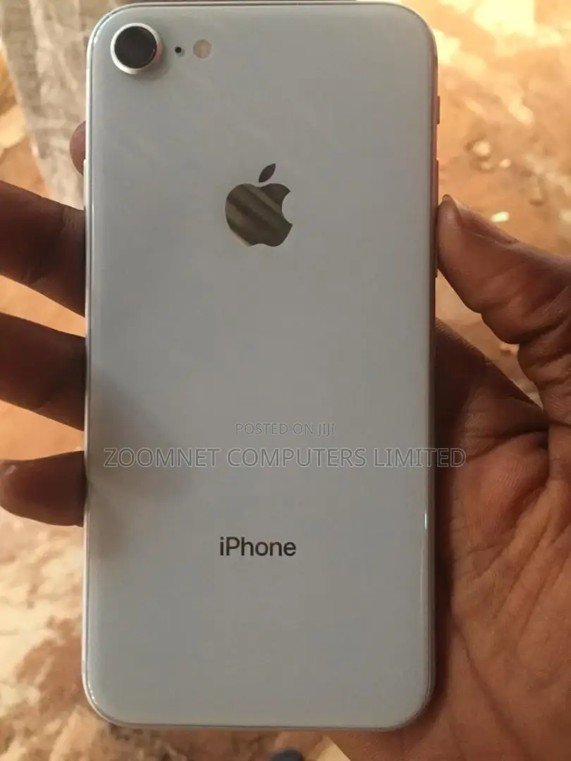 Apple iPhone 8 64 GB Gray