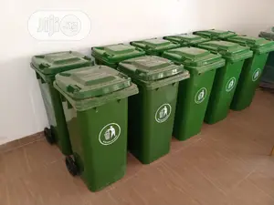 Industrial 120 Litre Trash Bin