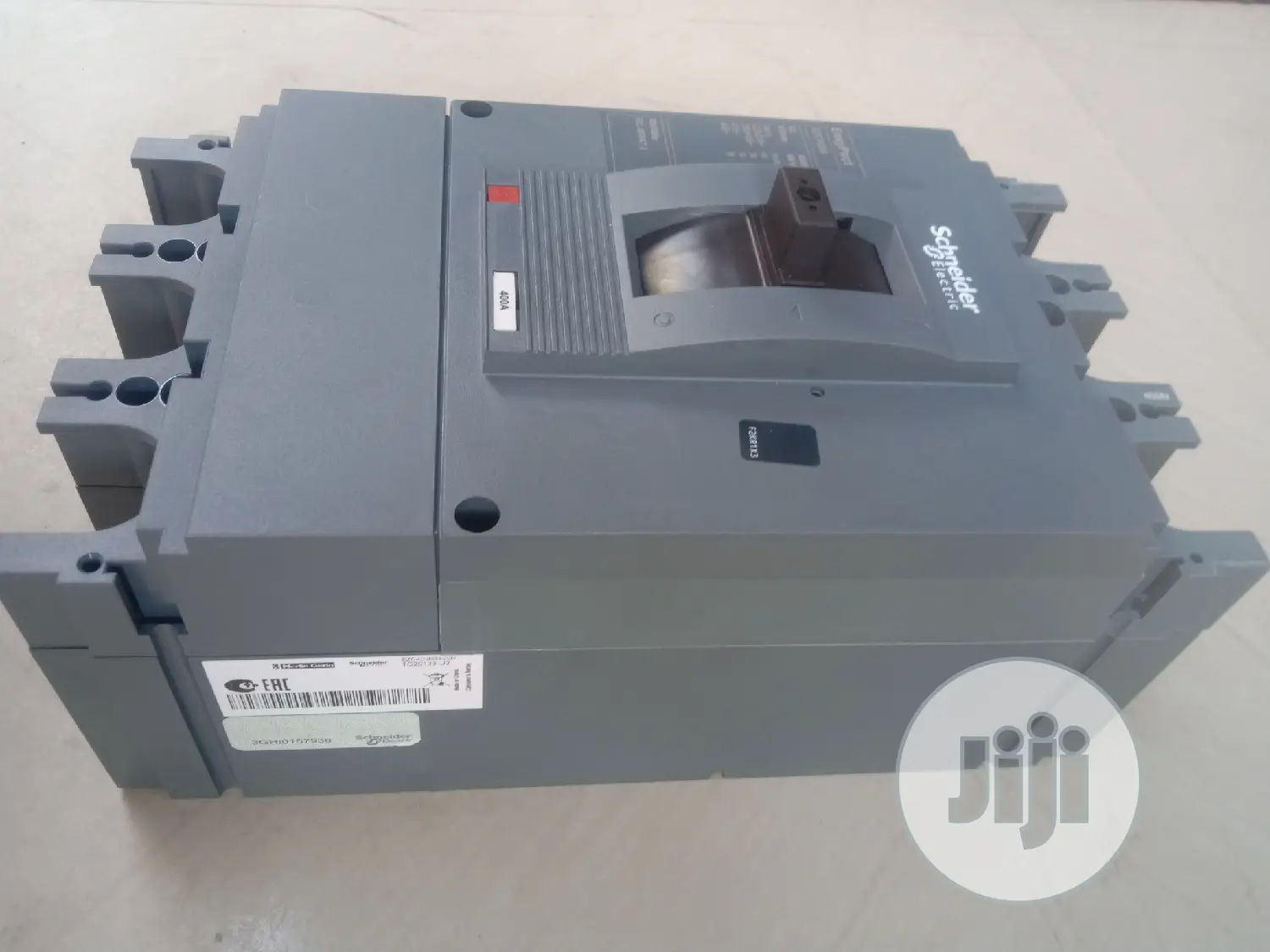 Schneider McCb Breaker.