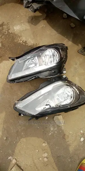 Mercedes Benz C300/ Full Light 2013 Model