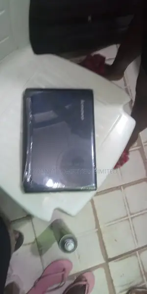 Laptop Lenovo 2GB Intel HDD 320GB