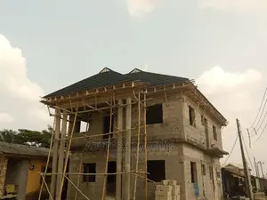 Solid Black Shingles at Lakowe