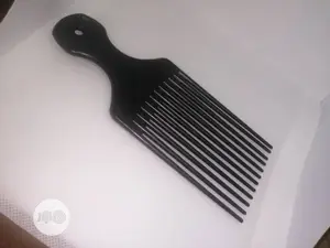 Long Teeth Afro Comb